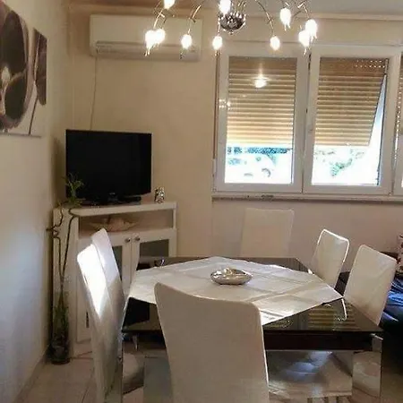 Apartment Apartman Bepina Split